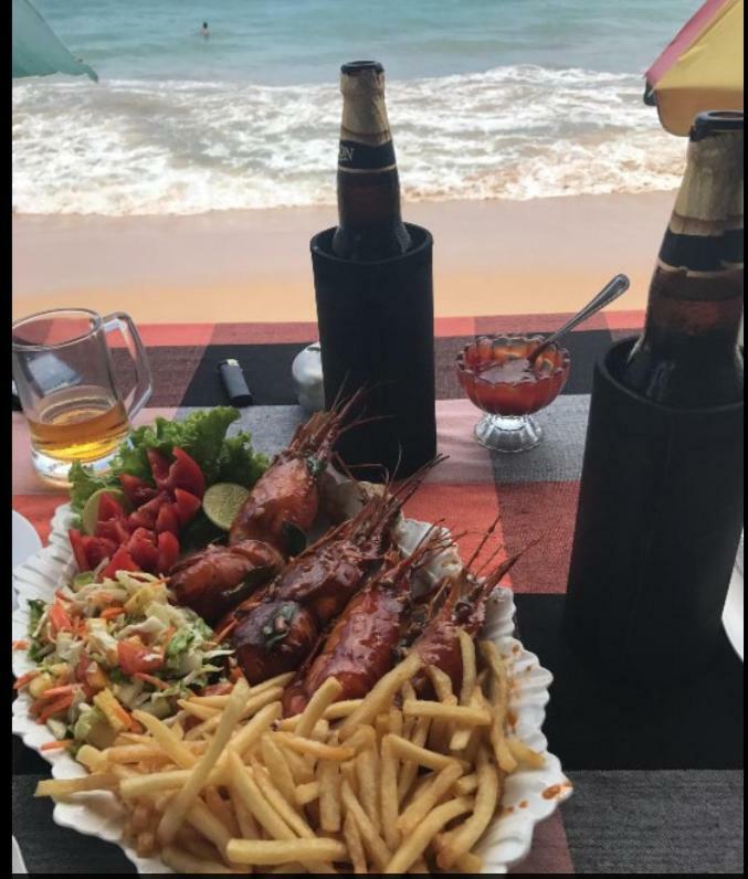 Hotel Dolphin Хикадува Екстериор снимка